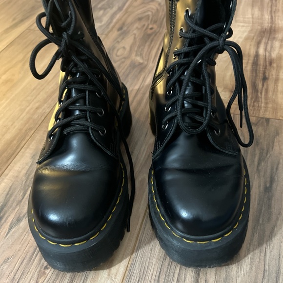 **SOLD** Doc Marten Platform Boots - Picture 5 of 10